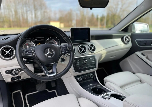 Mercedes-Benz GLA cena 92000 przebieg: 88400, rok produkcji 2017 z Lublin małe 596
